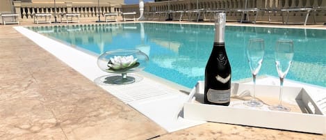 Bar (in der Unterkunft)