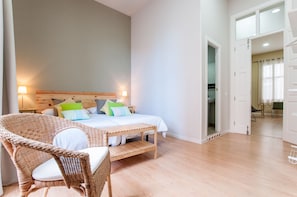 Superior Twin Room, Balcony (Drago) | Langsir/tirai gelap terus, seterika/papan seterika