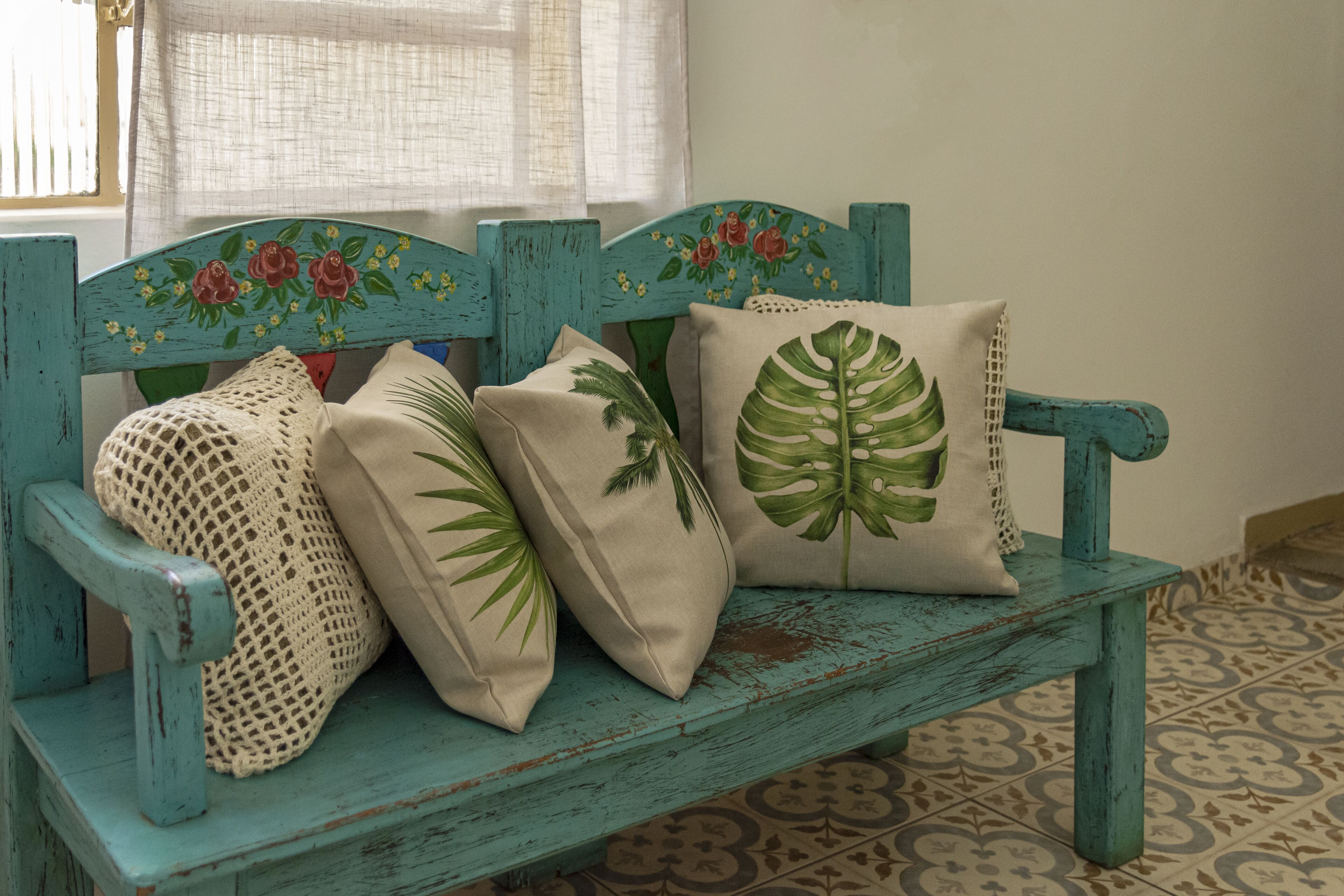 32-inch smart tv with cable channels, tv