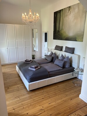 1 Schlafzimmer, Zimmersafe, kostenloses WLAN, Bettwäsche