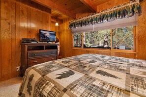 House, Multiple Beds, Hot Tub, Mountain View (1237) | 4 bedrooms, individually decorated, individually furnished, bed sheets - Moose Creek Chalet #1237 (Big Bear Lake)
