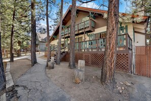Property grounds - Moose Creek Chalet #1237 (Big Bear Lake)
