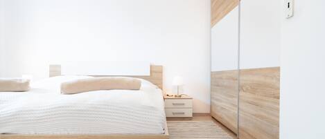 1 室のベッドルーム、WiFi (無料)