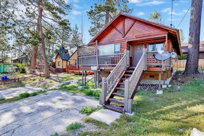 Terrace/patio - Bear Claw Bungalow #379 (Big Bear Lake)