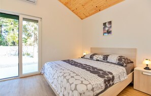 3 chambres, lit parapluie, Wi-Fi gratuit, draps fournis
