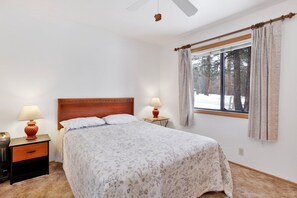 Hus, flere senger, balkong, fjellutsikt (1767) | 2 soverom, individuelt dekorert, individuelt innredet og sengetøy