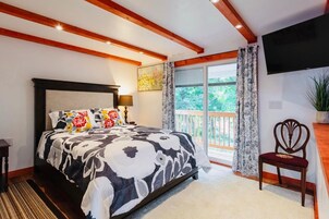 8. The Riverview Room | Individually decorated, individually furnished, desk, laptop workspace