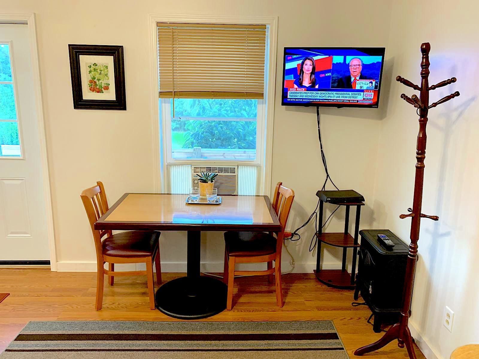 2. The Persimmon Room | In-room dining