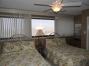 Condo, 3 Bedrooms | 3 bedrooms, desk