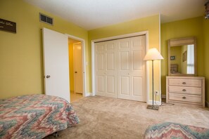Condo, 2 Bedrooms | Desk