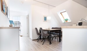 Unclassified image, 3 of 9, button