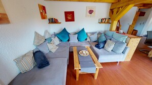 TV, console per videogiochi, impianto stereo