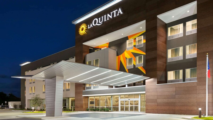 La Quinta Inn & Suites by Wyndham College Station North