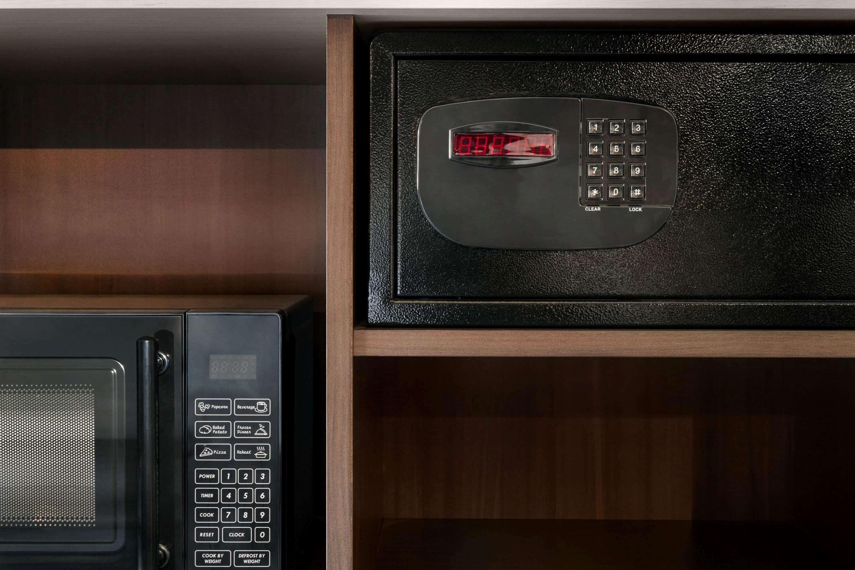 in-room safe, desk, laptop workspace, blackout curtains