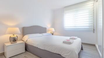 4 Schlafzimmer, Bügeleisen/Bügelbrett, kostenloses WLAN, Bettwäsche
