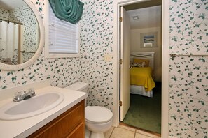 Condo, 3 Bedrooms | Bathroom | Towels