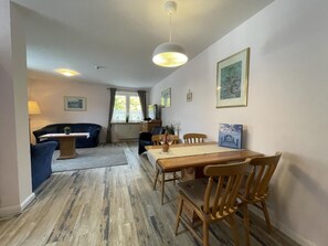 Dining - Vacation apartment Parkpension W10 (Laboe)