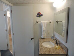 Condo, 2 Bedrooms | Bathroom | Towels