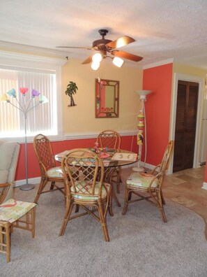 Private kitchen - Shipwatch Pointe I #a221 (Myrtle Beach)