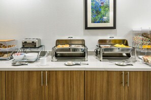 Tägliches inbegriffenes großes Frühstück