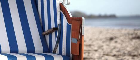 Plage à proximité, chaise longue