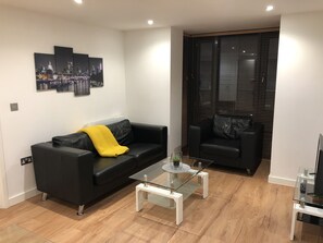 アパートメント | リビング エリア | スマートテレビ