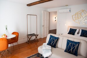 City-Studiosuite | 1 Schlafzimmer, individuell dekoriert, individuell eingerichtet