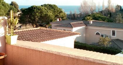 LES HAUTS DE VAUGRENIER Beautiful duplex with pool