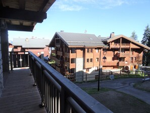 Property grounds - F103 - 40 m2 - 2P - 2/4 pers (Prapoutel)
