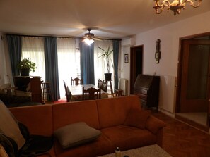 TV, fireplace - 2 bedroom apartment in Pula (Pula)