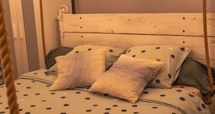 Le Gîte Suspendu – Aventure & Chambre Cachée
