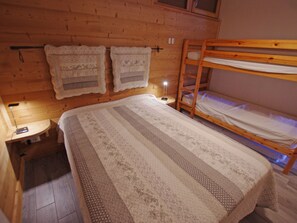 2 bedrooms, free WiFi