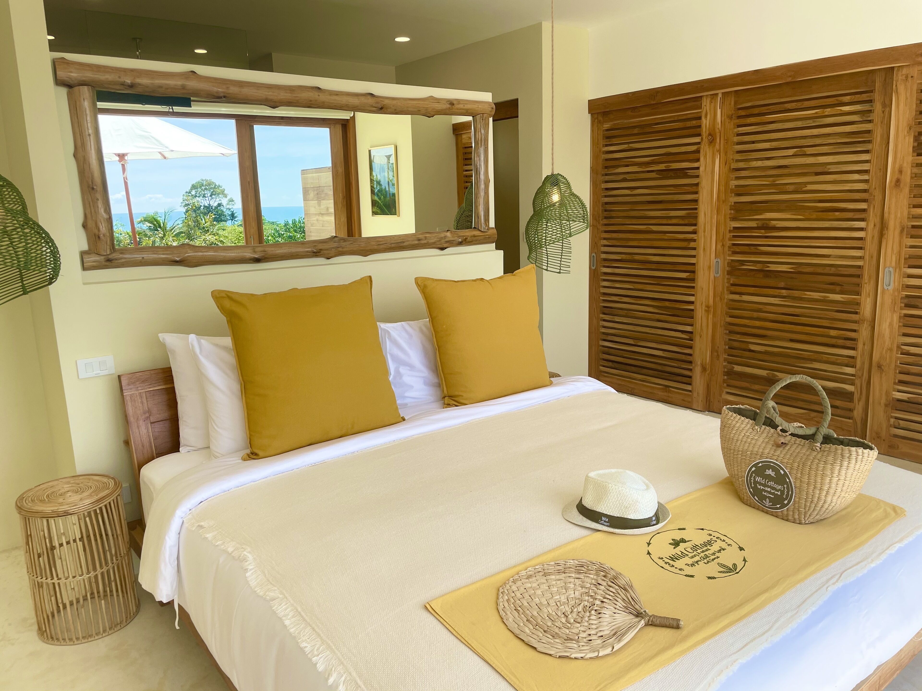 Villa de lujo, 2 habitaciones, piscina privada, vistas al mar | Sábanas italianas Frette y ropa de cama de alta calidad