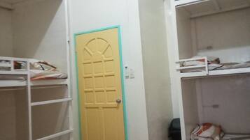 Family Shared Dormitory | 1 bedroom, individually decorated, individually furnished, free WiFi