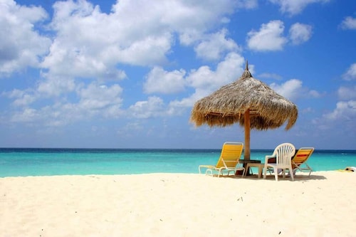 Aruba Eagle Beach One Happy Island Vacation Waiting For You!!