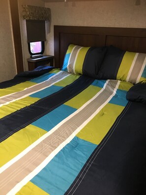 1 多间卧室、WiFi、床单