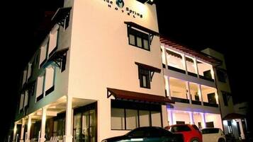 Fachada da propriedade