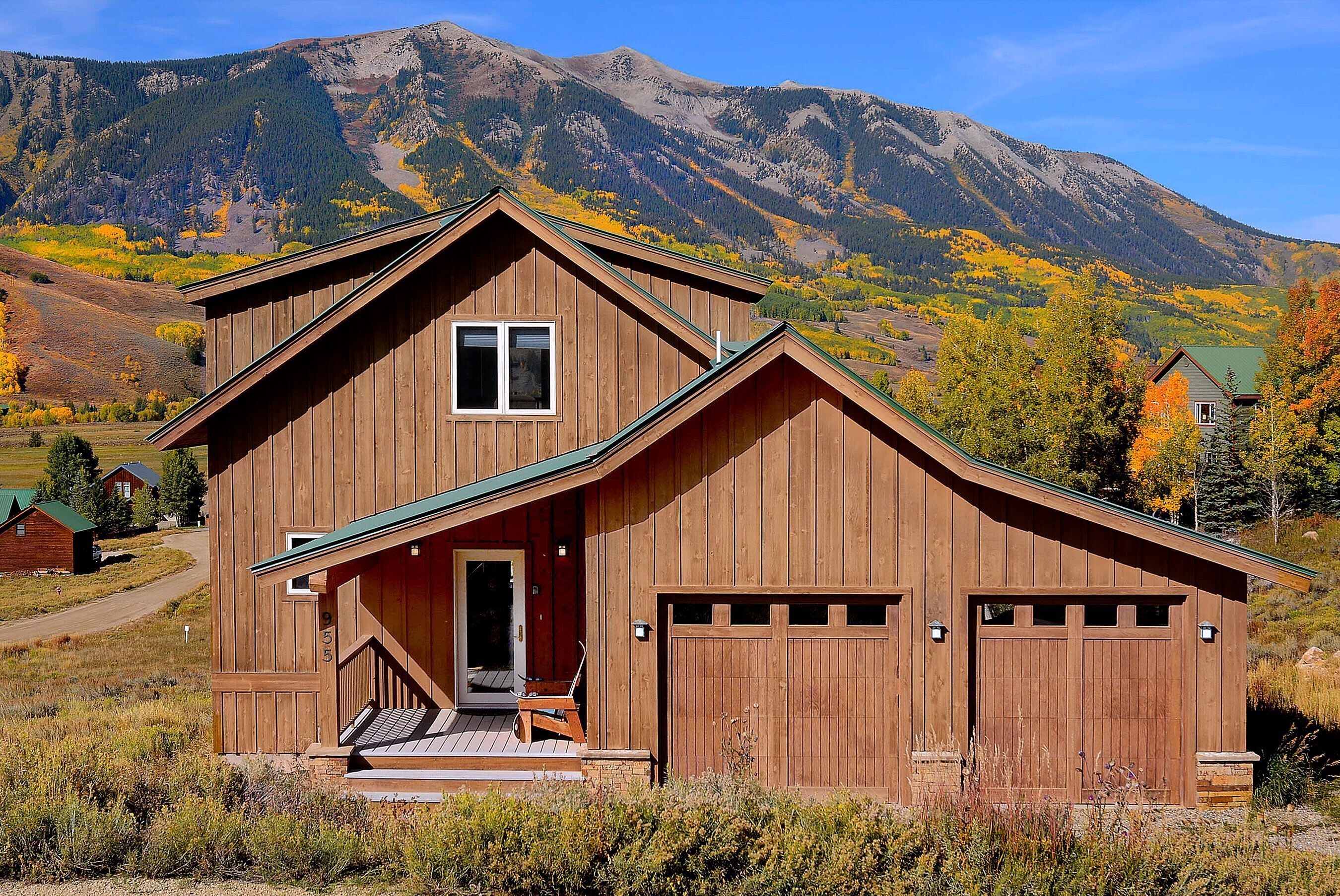 Cascadilla House, Stunning 3 Br home in CB South