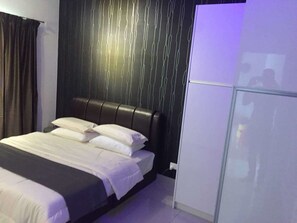 Apartment, 2 Bedrooms (Lego Pirate) | 2 bedrooms, blackout drapes, iron/ironing board, free WiFi - Lego Suites Medini (Iskandar Puteri)