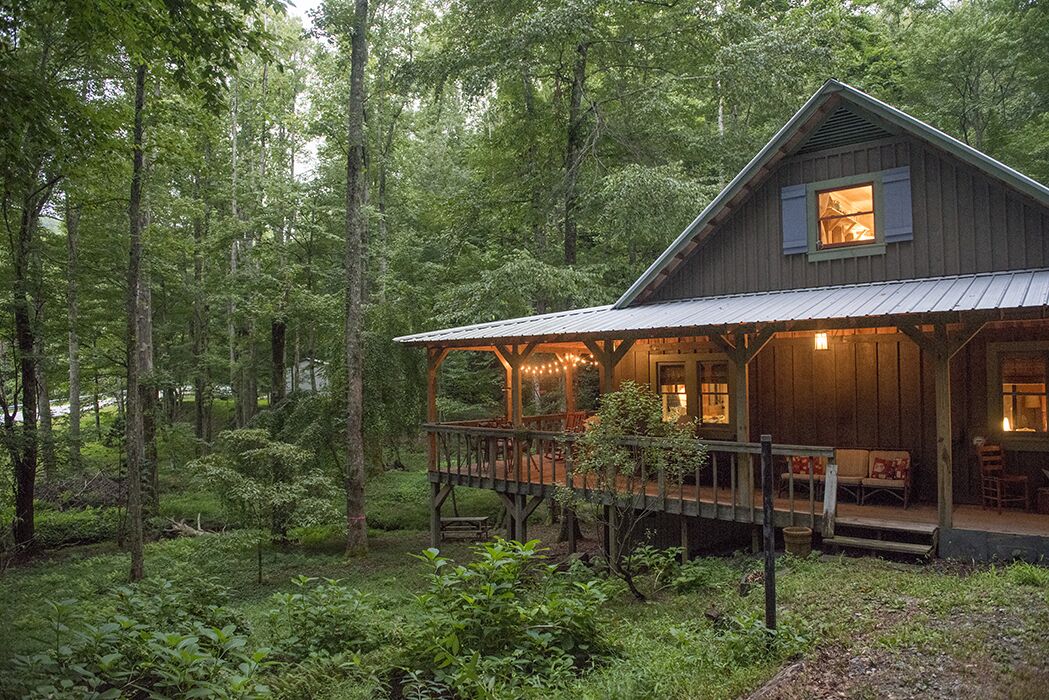 The Cabin at Little Moon Falls - Saluda, NC
