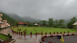 Property entrance - Kavish Holiday Hill Resort (Udaipur)