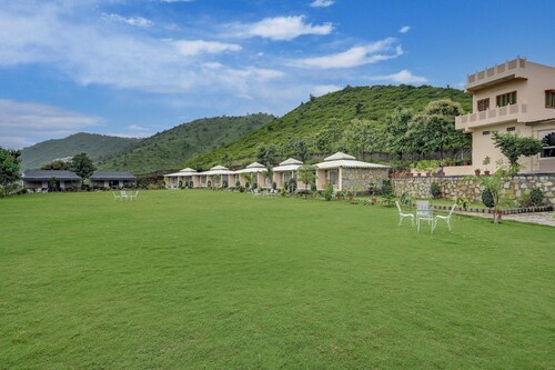 Kavish Holiday Hill Resort