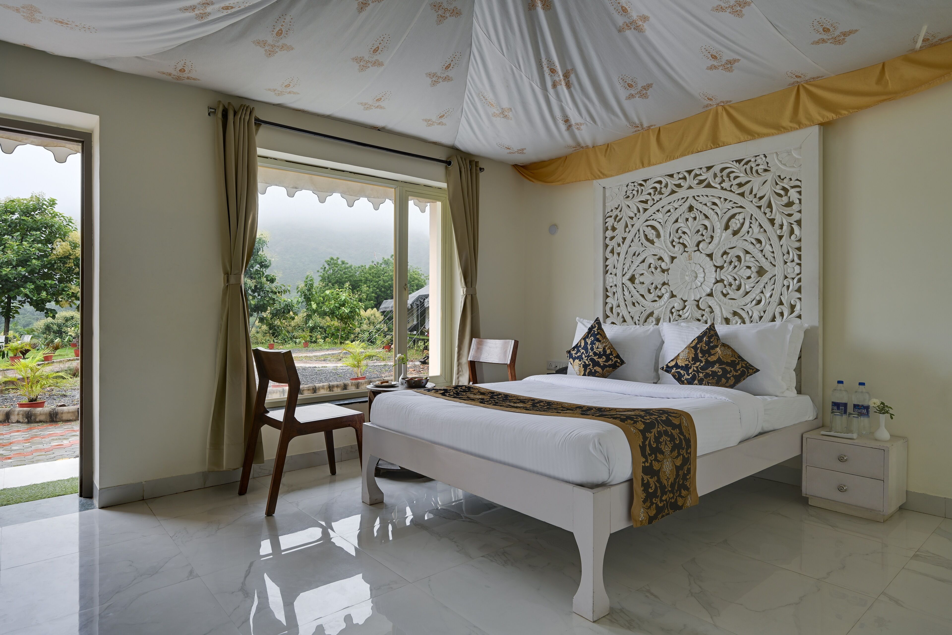 Executive Double Room | Desk, laptop workspace, soundproofing, iron/ironing board