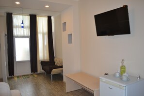 1 habitación y caja de seguridad en la habitación