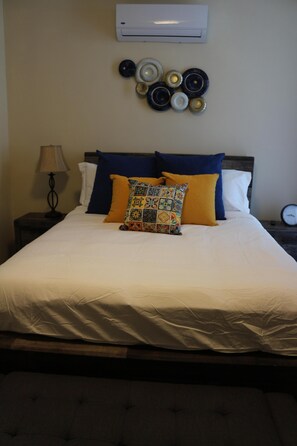 2 bedrooms, in-room safe, desk, iron/ironing board - ★Gated Community minutes from DOWNTOWN & BEACH★ (Acapulco)