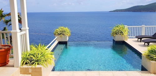 SPECTACULAR OCEAN FRONT VILLA    