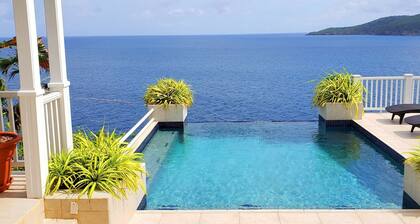 SPEKTAKULÄRE OZEANVILLA VORNE