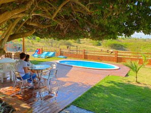 Outdoor dining - Crazy Beauty Farm 4 (Gravatá)