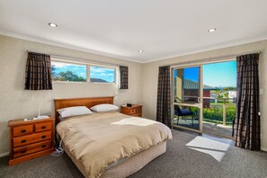 4 室のベッドルーム、アイロン / アイロン台、WiFi