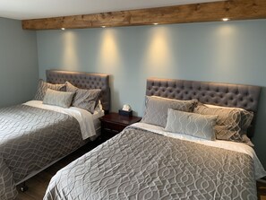 1 bedroom, free WiFi, bed sheets - Zen1 Stylish Modern/Rustic Apartment in the Heart of Nature (Saint-Zénon)